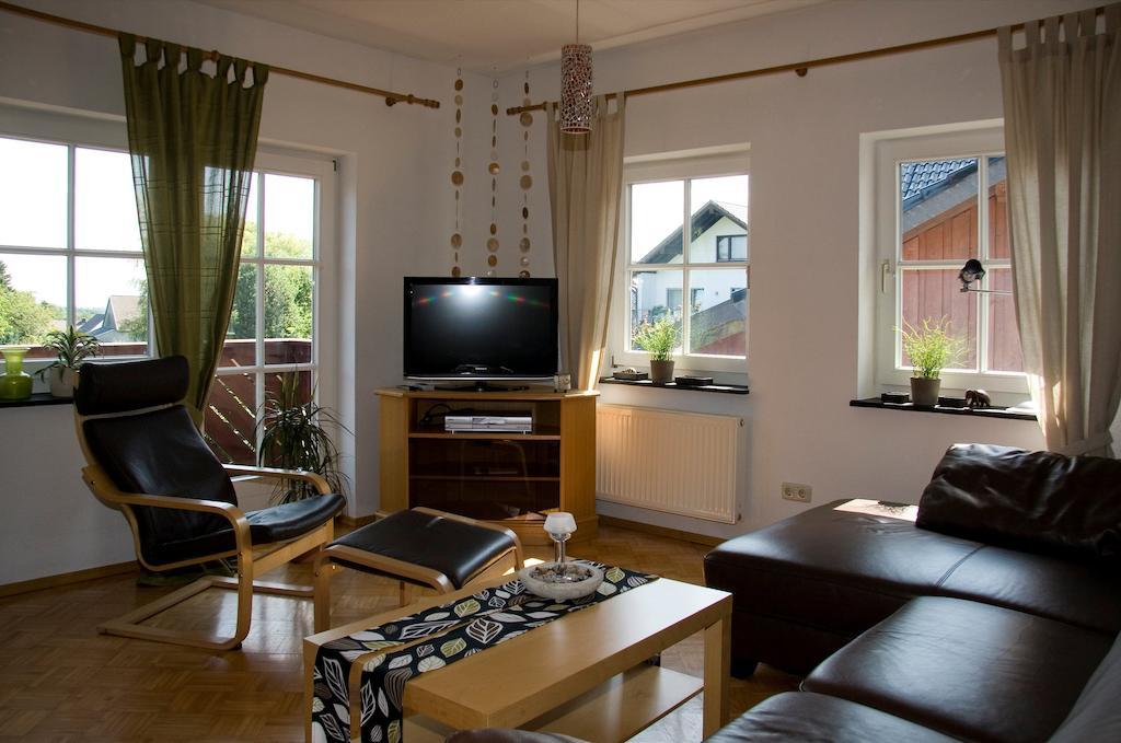Ferienhaus Ginsterbluete شليدن الغرفة الصورة
